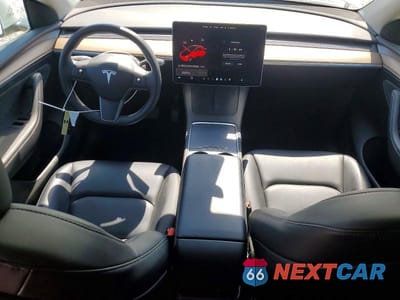 Zdjęcie 8 z 11 samochodu: 2023 TESLA MODEL Y VIN:7SAYGDEE1PF813890 - miniatura