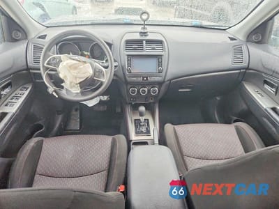 Zdjęcie 8 z 11 samochodu: 2019 MITSUBISHI OUTLANDER SPORT ES VIN:JA4AR3AU6KU010616 - miniatura