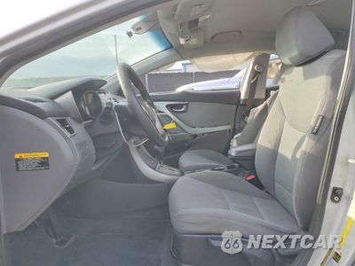 Zdjęcie 7 z 12 samochodu: 2013 HYUNDAI ELANTRA GLS VIN:KMHDH4AE9DU879357 - miniatura