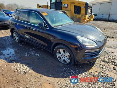 Czwarte zdjęcie samochodu z boku: 2011 PORSCHE CAYENNE VIN:WP1AE2A27BLA93603 - miniatura