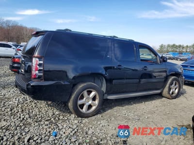 Trzecie zdjęcie samochodu z tyłu: 2013 CHEVROLET SUBURBAN K1500 LT VIN:1GNSKJE79DR251185 - miniatura