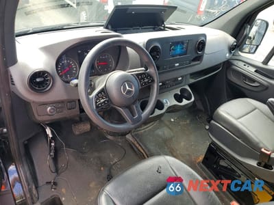 Zdjęcie 8 z 14 samochodu: 2022 MERCEDES BENZ SPRINTER 2500 DELIVERY VAN VIN:W1Y4EDVY4NT112990 - miniatura