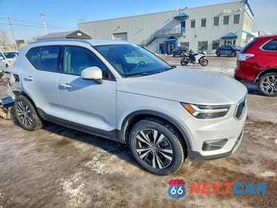 Czwarte zdjęcie samochodu z boku: 2021 VOLVO XC40 T5 MOMENTUM VIN:YV4162UK1M2537297 - miniatura