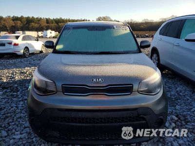 Piąte zdjęcie samochodu w środku: 2017 KIA SOUL VIN:KNDJN2A29H7443655 - miniatura