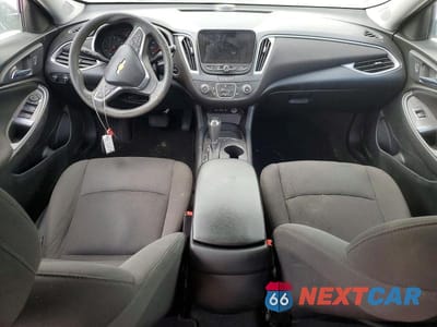Zdjęcie 8 z 11 samochodu: 2019 CHEVROLET MALIBU LS VIN:1G1ZC5ST3KF116658 - miniatura