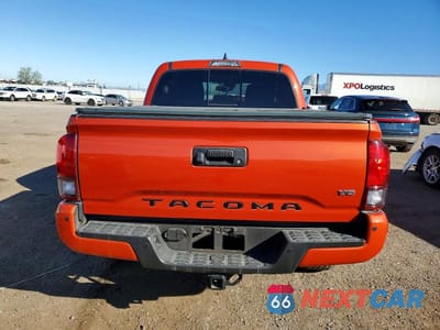 Zdjęcie 6 z 12 samochodu: 2018 TOYOTA TACOMA TRD SPORT VIN:3TMAZ5CN9JM055740 - miniatura