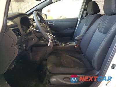 Zdjęcie 7 z 12 samochodu: 2019 NISSAN LEAF SV VIN:1N4AZ1CP0KC305417 - miniatura