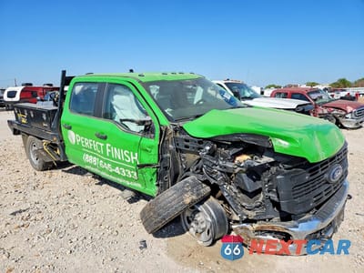 Czwarte zdjęcie samochodu z boku: 2024 FORD F350 SUPER DUTY VIN:1FT8W3BAXREE60517 - miniatura