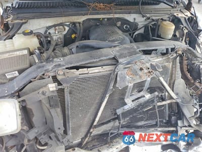 Zdjęcie 11 z 11 samochodu: 2001 GMC SIERRA K2500 HEAVY DUTY VIN:1GTHK29U41E308260 - miniatura