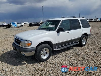 2000 FORD EXPLORER XLT 1FMZU73E0YZA42232 - główne zdjęcie licytacji z USA - miniatura