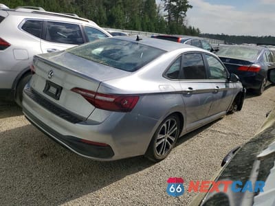 Trzecie zdjęcie samochodu z tyłu: 2024 VOLKSWAGEN JETTA SPORT VIN:3VWBM7BU7RM017469 - miniatura