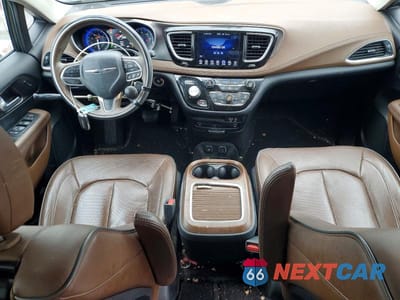 Zdjęcie 8 z 13 samochodu: 2017 CHRYSLER PACIFICA LIMITED VIN:2C4RC1GG6HR614530 - miniatura