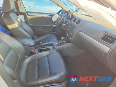 Zdjęcie 7 z 11 samochodu: 2015 VOLKSWAGEN JETTA SE VIN:3VWD07AJ6FM336742 - miniatura