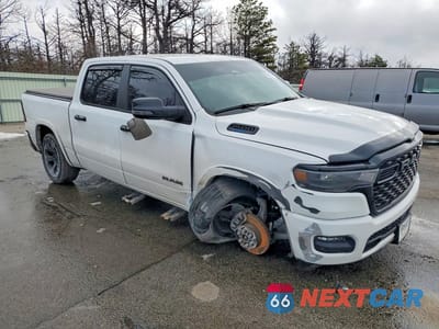 Czwarte zdjęcie samochodu z boku: 2025 RAM 1500 BIG HORN VIN:1C6RRFFG8SN540410 - miniatura
