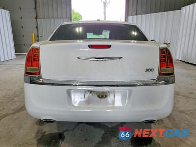 Zdjęcie 6 z 12 samochodu: 2012 CHRYSLER 300 LIMITED VIN:2C3CCACG1CH123796 - miniatura