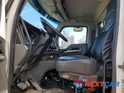 Zdjęcie 7 z 12 samochodu: 2019 KENWORTH CONSTRUCTION T880 VIN:1NKZL40X1KJ242911 - miniatura
