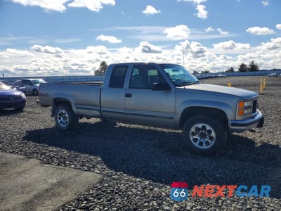 Czwarte zdjęcie samochodu z boku: 2000 GMC SIERRA K2500 VIN:1GTGK29J9YF431154 - miniatura