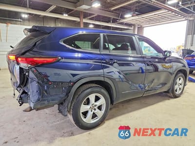 Trzecie zdjęcie samochodu z tyłu: 2023 TOYOTA HIGHLANDER L VIN:5TDKDRAH2PS509486 - miniatura