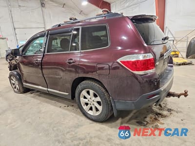 Drugie zdjęcie samochodu z przodu: 2012 TOYOTA HIGHLANDER SE VIN:5TDBK3EH0CS122930 - miniatura