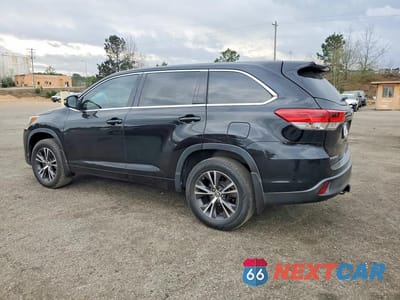 Drugie zdjęcie samochodu z przodu: 2018 TOYOTA HIGHLANDER LE VIN:5TDZARFHXJS037206 - miniatura