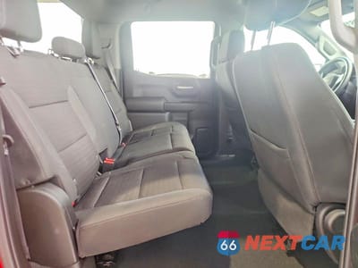 Zdjęcie 10 z 11 samochodu: 2022 CHEVROLET SILVERADO C1500 CUSTOM VIN:1GCPABEK1NZ587765 - miniatura