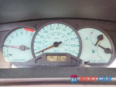 Zdjęcie 9 z 11 samochodu: 2004 TOYOTA COROLLA LE VIN:2T1BR32E84C285521 - miniatura