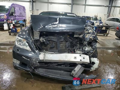 Piąte zdjęcie samochodu w środku: 2011 LEXUS LS 460 BASE VIN:JTHCL5EF1B5011561 - miniatura