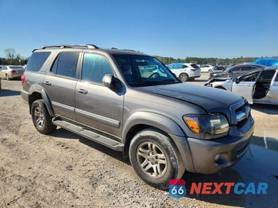 Czwarte zdjęcie samochodu z boku: 2005 TOYOTA SEQUOIA LIMITED VIN:5TDBT48A05S234910 - miniatura