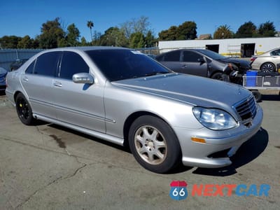 Czwarte zdjęcie samochodu z boku: 2006 MERCEDES-BENZ S 500 VIN:WDBNG75JX6A474776 - miniatura