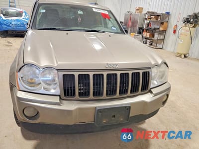 Piąte zdjęcie samochodu w środku: 2005 JEEP GRAND CHEROKEE LAREDO VIN:1J4HS48N05C536760 - miniatura