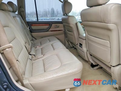 Zdjęcie 11 z 13 samochodu: 2005 LEXUS LX 470 BASE VIN:JTJHT00WX54001698 - miniatura