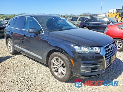 Czwarte zdjęcie samochodu z boku: 2019 AUDI Q7 PREMIUM PLUS VIN:WA1LHAF74KD040121 - miniatura