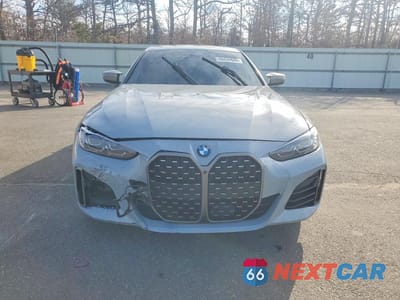 Piąte zdjęcie samochodu w środku: 2024 BMW M440XI GRAN COUPE VIN:WBA13AW09RFT41462 - miniatura