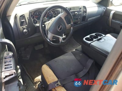 Zdjęcie 8 z 11 samochodu: 2013 GMC SIERRA C1500 SLE VIN:1GTR1VE01DZ385791 - miniatura