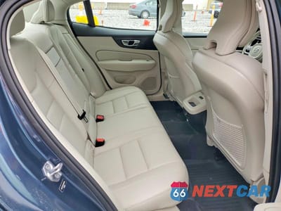 Zdjęcie 10 z 11 samochodu: 2019 VOLVO S60 T6 MOMENTUM VIN:7JRA22TK0KG004844 - miniatura