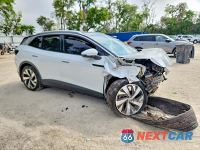 Czwarte zdjęcie samochodu z boku: 2021 VOLKSWAGEN ID.4 PRO S VIN:WVGKMPE28MP022529 - miniatura