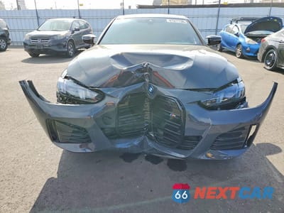 Piąte zdjęcie samochodu w środku: 2025 BMW I4 M50 VIN:WBY33HD01SFV82279 - miniatura