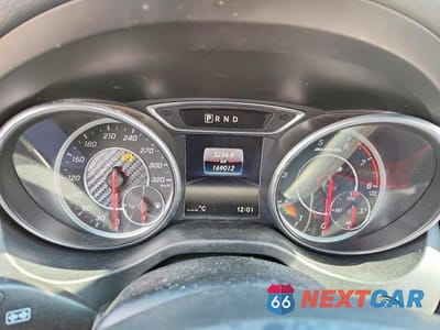 Zdjęcie 9 z 13 samochodu: 2018 MERCEDES-BENZ CLA 45 AMG VIN:WDDSJ5CB5JN510869 - miniatura