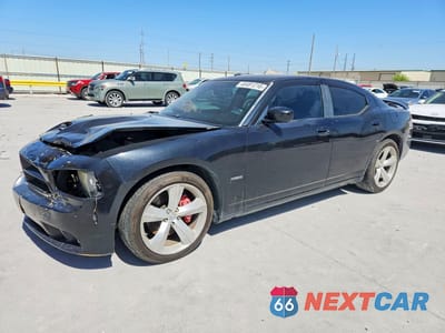 2008 DODGE CHARGER SRT-8 2B3LA73W28H271136 - główne zdjęcie licytacji z USA - miniatura