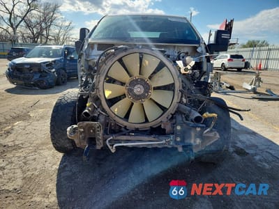 Piąte zdjęcie samochodu w środku: 2023 GMC SIERRA K2500 HEAVY DUTY VIN:1GT49LEY1PF262060 - miniatura