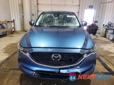 Piąte zdjęcie samochodu w środku: 2018 MAZDA CX-5 TOURING VIN:JM3KFBCM3J0410348 - miniatura