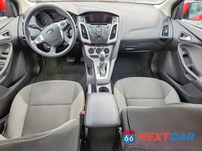 Zdjęcie 8 z 12 samochodu: 2014 FORD FOCUS SE VIN:1FADP3F23EL322487 - miniatura