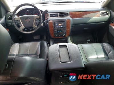 Zdjęcie 8 z 11 samochodu: 2014 GMC YUKON XL K1500 SLT VIN:1GKS2KE74ER193362 - miniatura