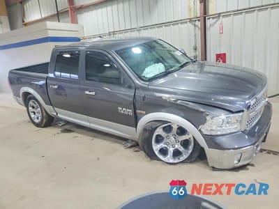 Czwarte zdjęcie samochodu z boku: 2016 RAM 1500 LARAMIE VIN:1C6RR7NT5GS351999 - miniatura