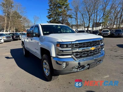Czwarte zdjęcie samochodu z boku: 2017 CHEVROLET SILVERADO K1500 LTZ VIN:1GCVKSEJ4HZ241368 - miniatura