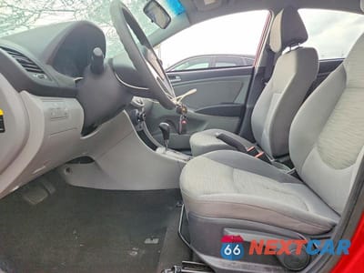 Zdjęcie 7 z 12 samochodu: 2017 HYUNDAI ACCENT SE VIN:KMHCT4AE0HU240994 - miniatura