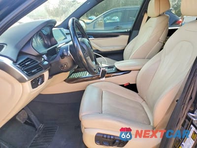 Zdjęcie 7 z 13 samochodu: 2017 BMW X5 XDRIVE35I VIN:5UXKR0C59H0U49919 - miniatura