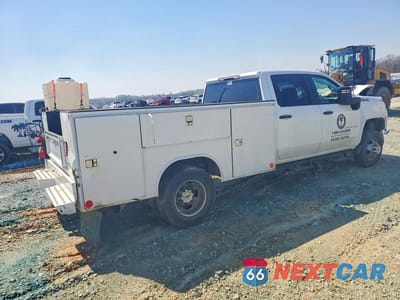 Trzecie zdjęcie samochodu z tyłu: 2024 CHEVROLET SILVERADO K3500 VIN:1GB4YSEY9RF222412 - miniatura