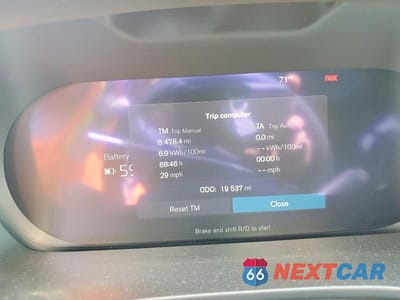 Zdjęcie 9 z 12 samochodu: 2023 VOLVO C40 RECHARGE ULTIMATE VIN:YV4ED3GM1P2053970 - miniatura