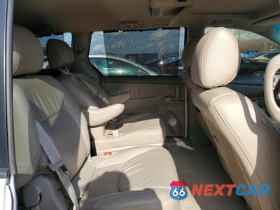 Zdjęcie 10 z 12 samochodu: 2010 TOYOTA SIENNA XLE LIMITED VIN:5TDYK4CC9AS312388 - miniatura